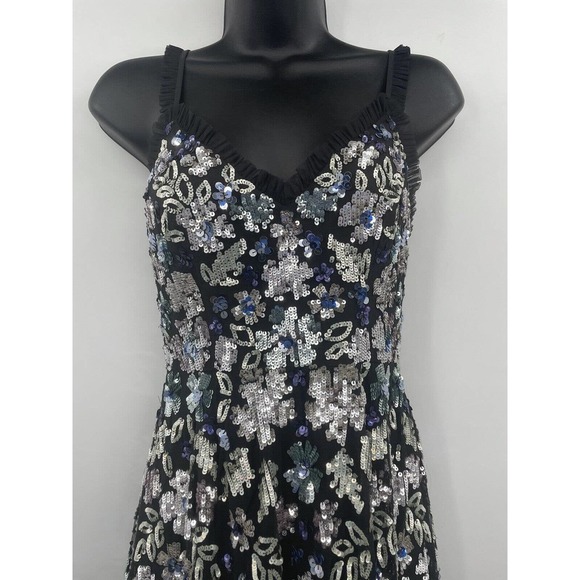 Needle & Thread Wildflower Sequin Midi Dress Size  2 Sweetheart Neck Midi - Picture 4 of 12